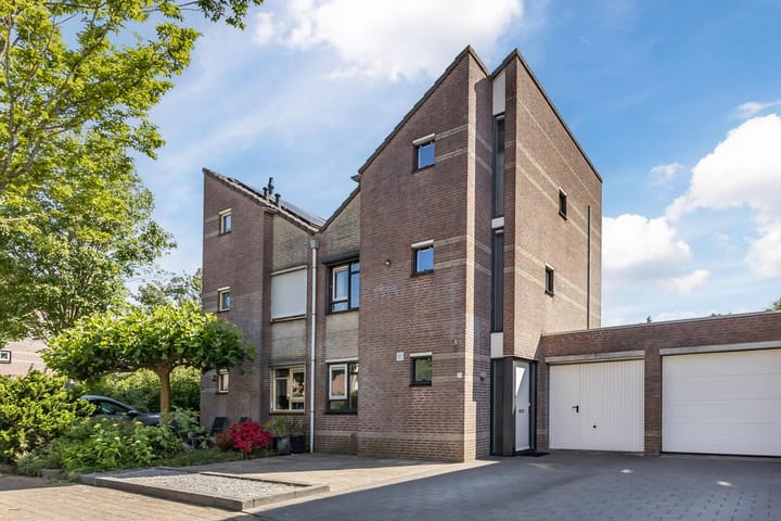 Juraberg 19 in Roosendaal foto