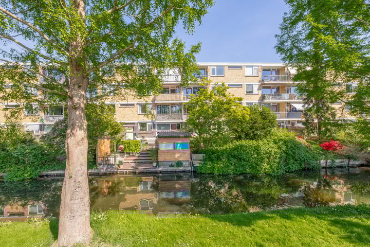 Justus van Effenlaan 36 in Waddinxveen foto