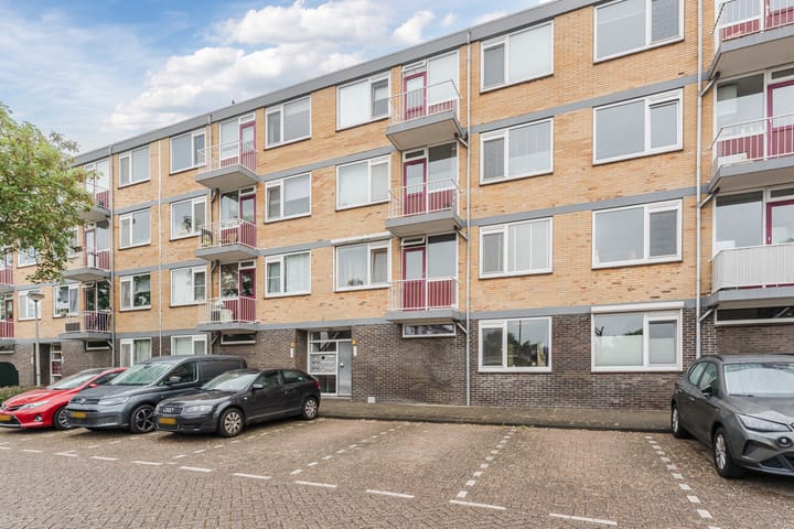 Justus van Effenlaan 80 in Waddinxveen