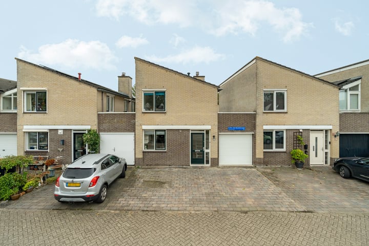K.P.C. de Bazelstraat 6 in Almere foto