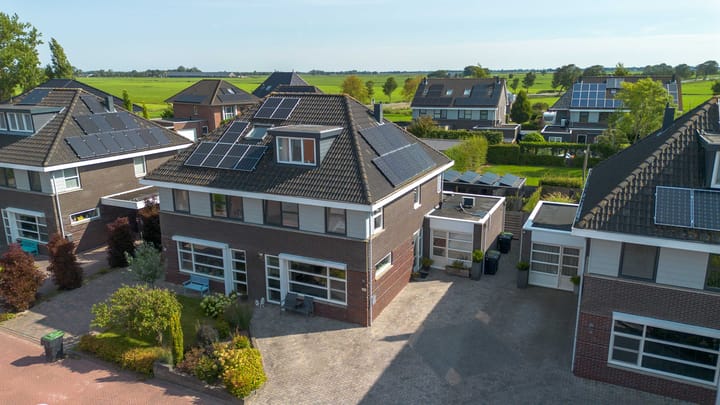 K. ter Laanstraat 10 in Winsum foto