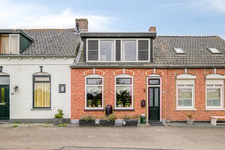 Kade 14 in Dinteloord