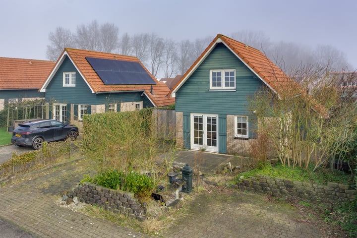 Kadeweg 13 in Middelharnis foto