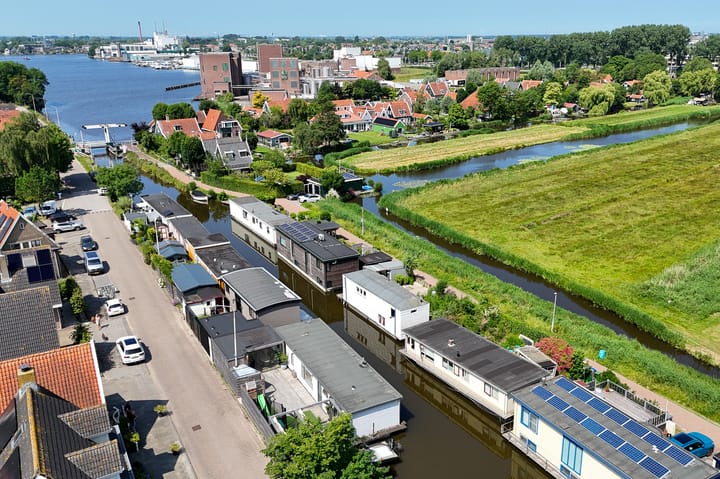 Kalf R 5-ROOD in Zaandam foto