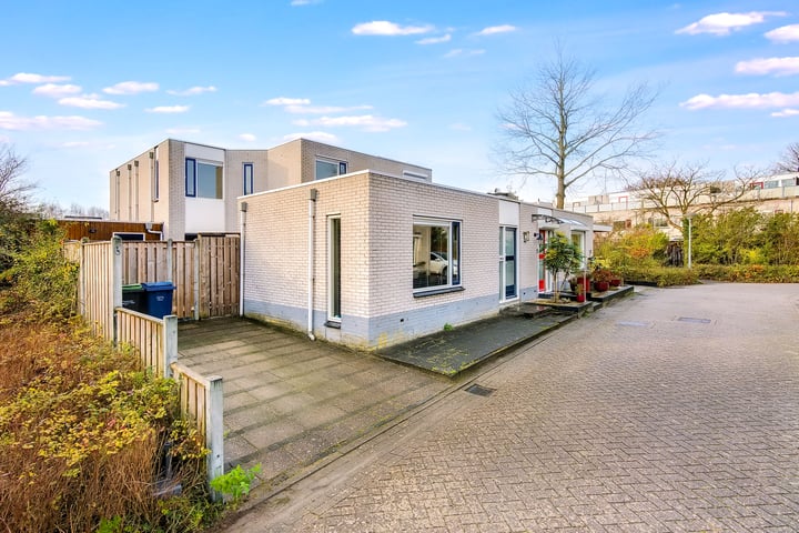 Kamelenhof 25 in Almere foto