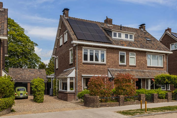 Kamerlingh Onneslaan 17 in Enschede foto