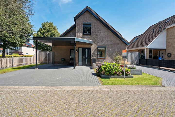 Kamille 12 in Klazienaveen foto