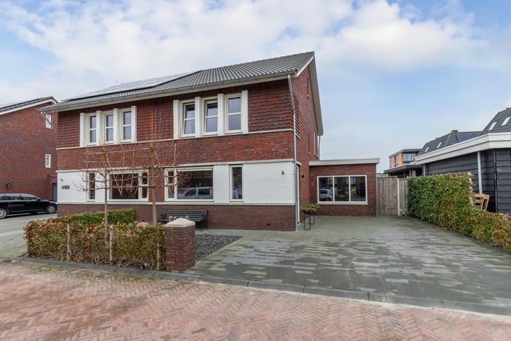 Kamille 2 in Drachten foto