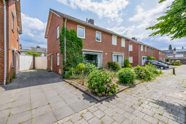 Foto van woning Kamillestraat 17, Waalwijk