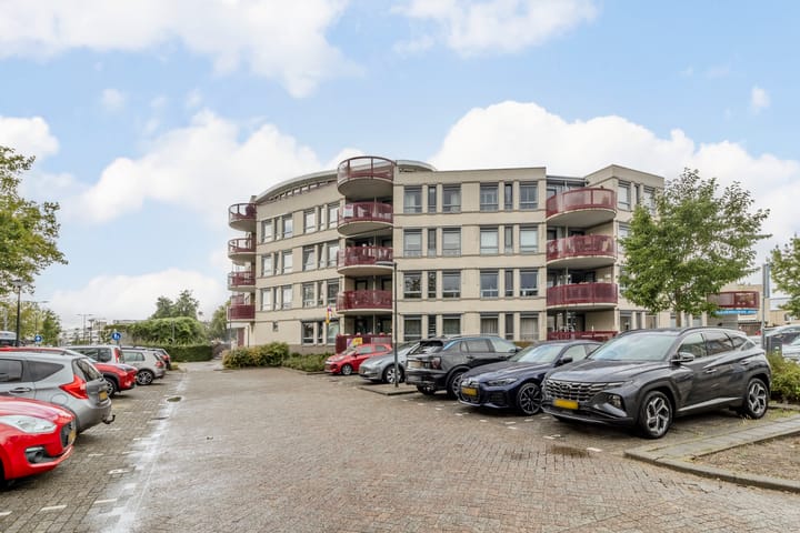 Kamilleveld 57 in Schiedam foto