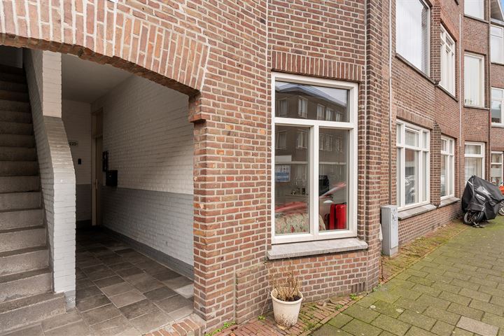Kamperfoeliestraat 225 in 's-Gravenhage foto