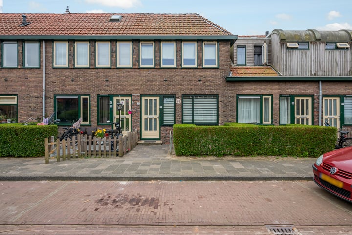 Kamperfoeliestraat 71 in Groningen foto