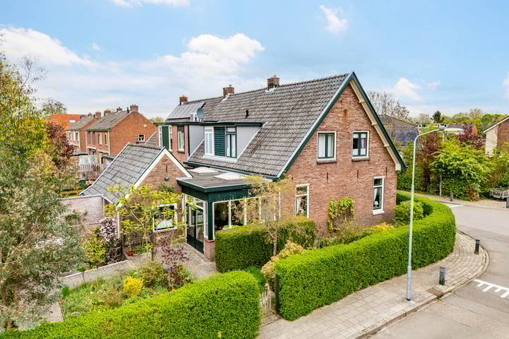 Kampweg 27 in Brummen foto