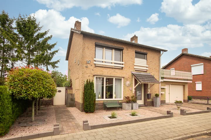 Kampweg 5 in Montfort foto