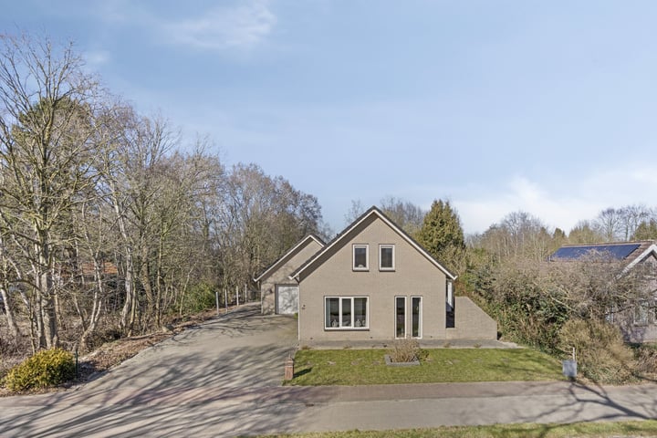 Kanaal A NZ 47 in Emmer-Compascuum foto