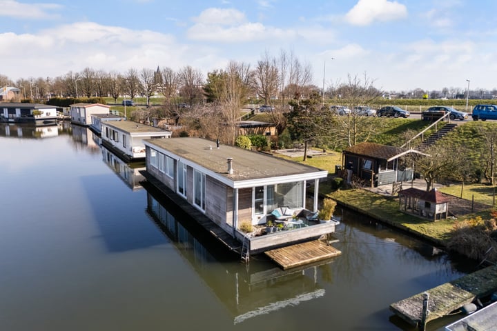 Kanaal van Steenenhoek zz 11 in Gorinchem