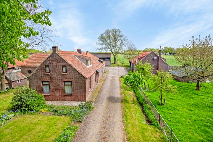 Kanaaldijk 2 in Nederweert foto