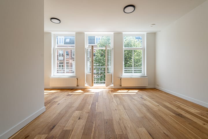 Kanaalstraat 136C in Amsterdam foto