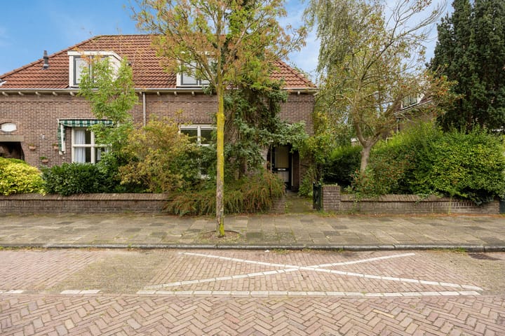 Kanaalstraat 4 in Leiden foto