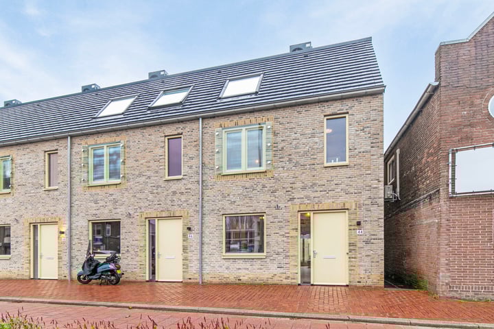 Kanaalweg 44 in Capelle aan den IJssel foto