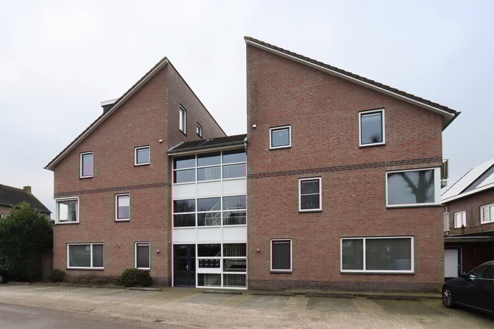 Kanaalweg 4a in Mook foto