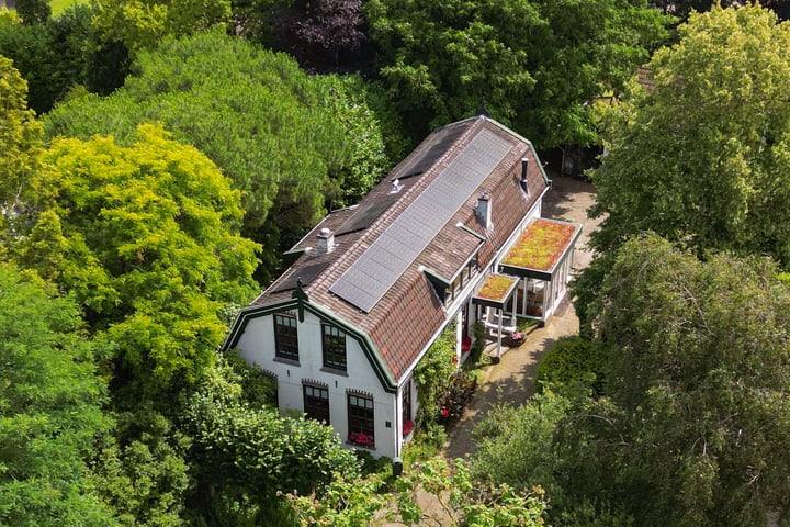 Kanaalweg Oostzijde 74 in Hellevoetsluis foto