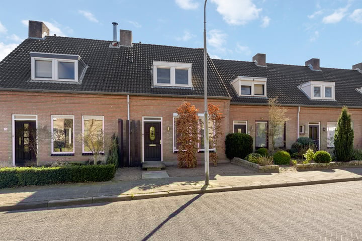 Kantwerkerwei 27 in Valkenswaard foto