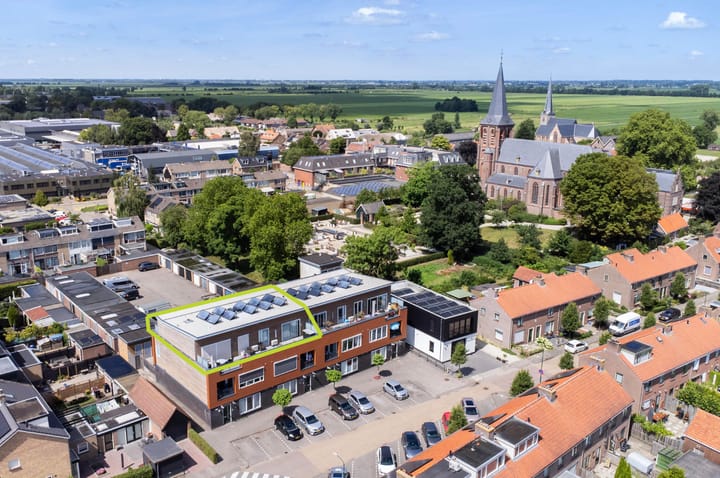 Kapitein van Zijll-laan 36A in Benschop foto