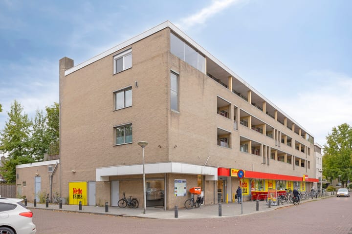Kard. de Jongstraat 15 in Valkenswaard