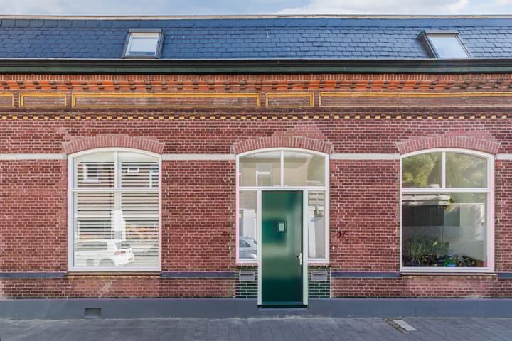 Kardinaal Vaughanstraat 49 in Tilburg foto
