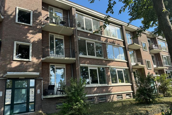 Karel de Grotelaan 103 in Eindhoven foto