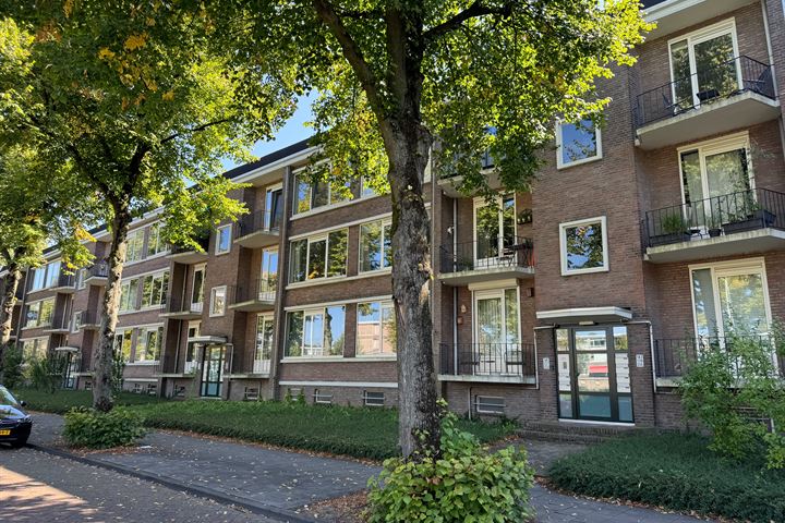 Karel de Grotelaan 137 in Eindhoven foto