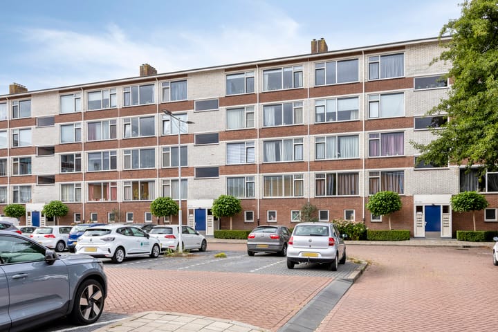 Karel Doormanlaan 143 in Zoetermeer foto