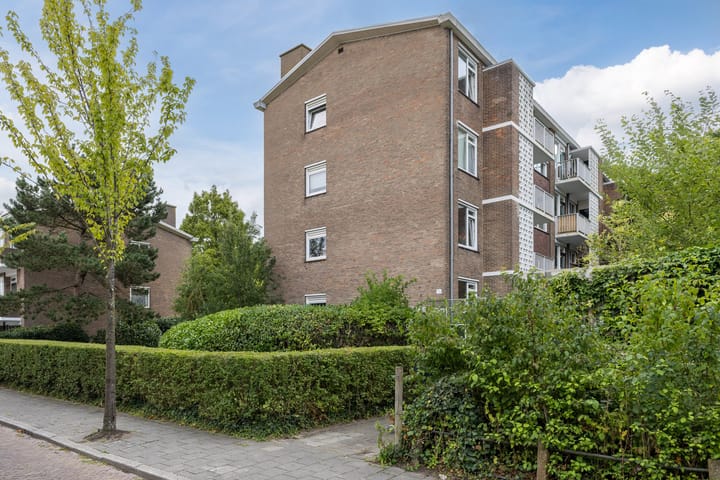 Karel Doormanlaan 22 in Oegstgeest foto