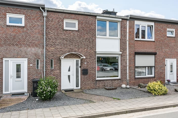 Karel Doormanstraat 128 in Landgraaf foto