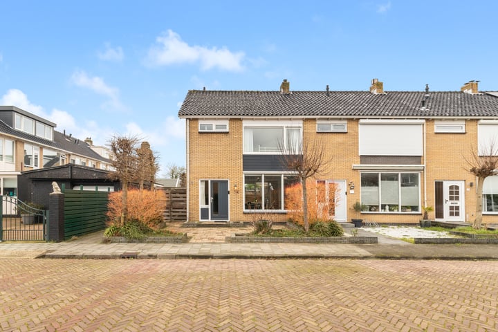 Karel Doormanstraat 16 in Castricum foto