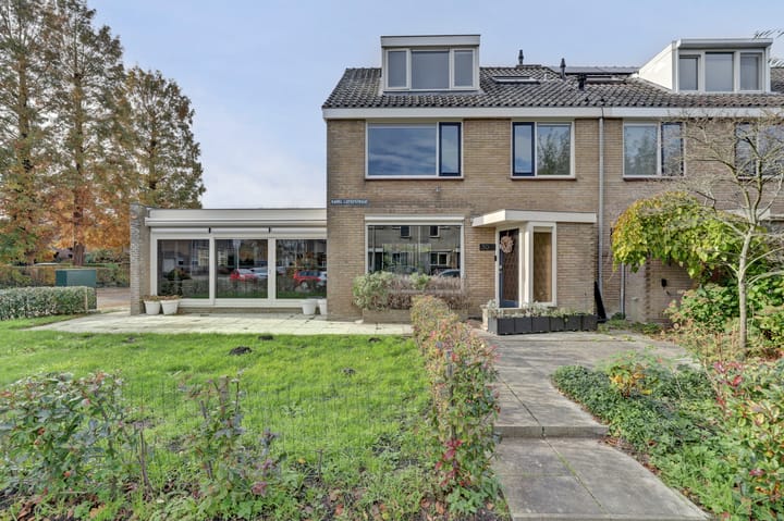 Karel Lotsystraat 30 in Gouda foto