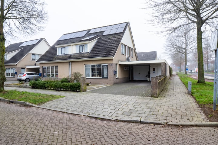 Karel Schaapstraat 2 in Vriezenveen foto
