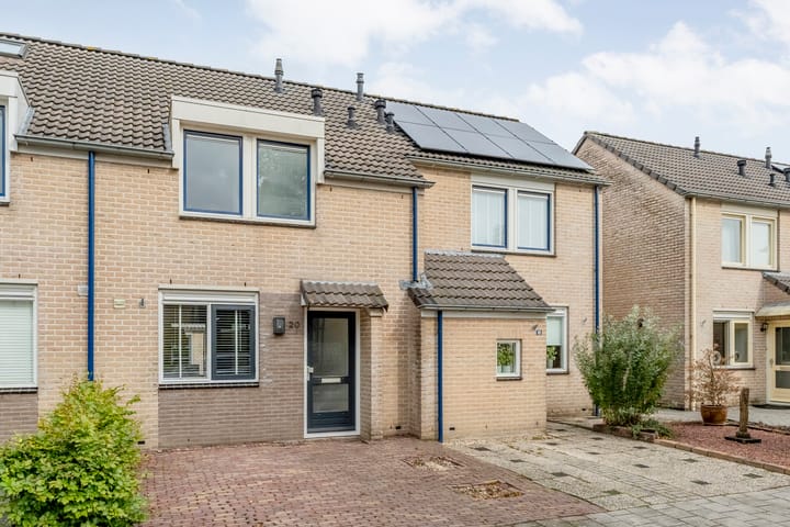 Karel Schaapstraat 20 in Vriezenveen