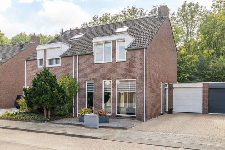 Karel van Egmondstraat 22 in Sittard