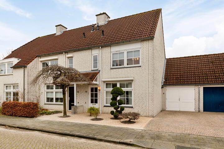 Karpaten 10 in Helmond foto