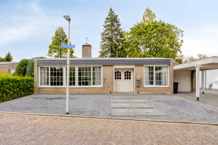 Karperlaan 10 in Hedel foto