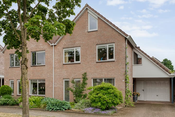 Karreweide 38 in Broekland foto