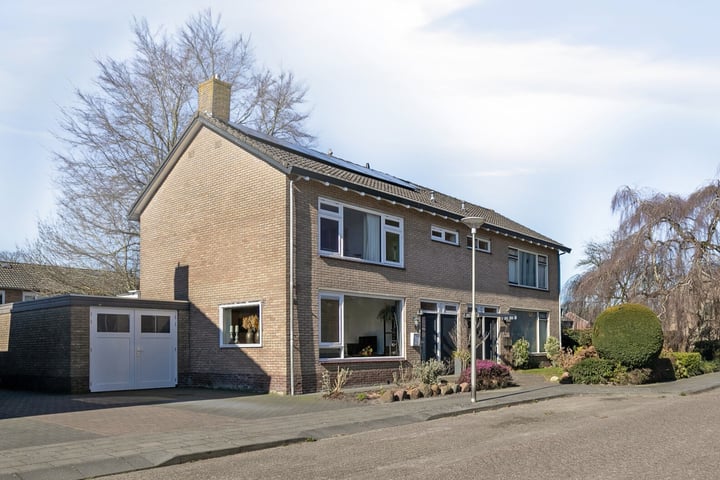 Karspelstraat 9 in Nijeveen foto