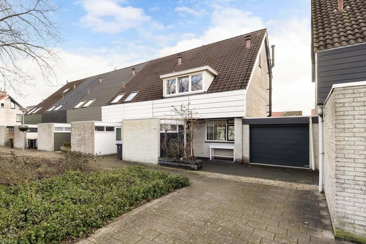 Karveel 39 10 in Lelystad foto