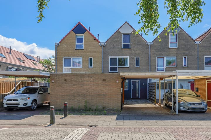Karveel 53 50 in Lelystad