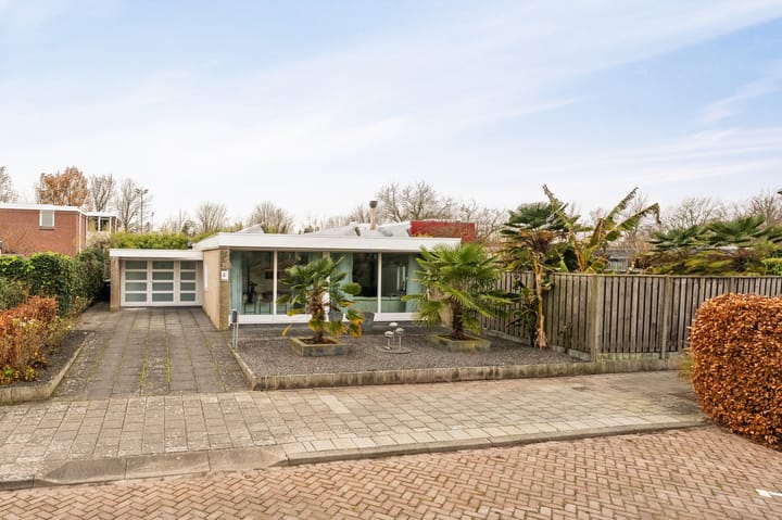 Karwijhof 35 in Nagele