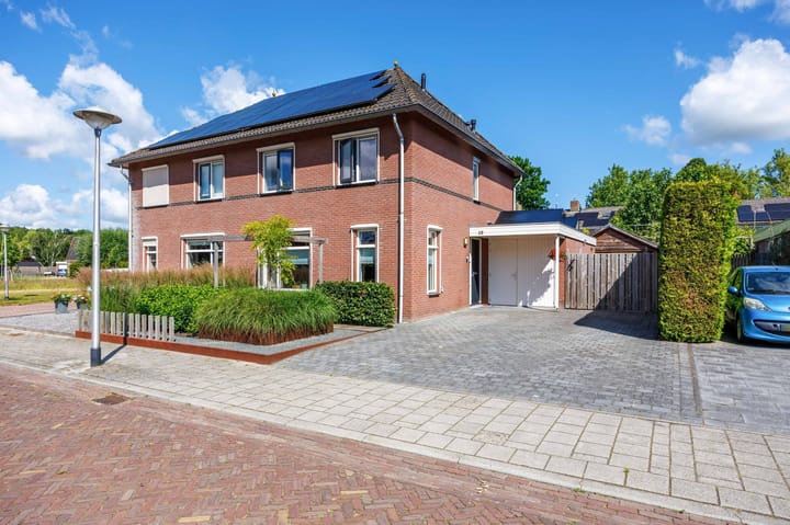 Kastanjelaan 12 in Nieuwolda foto