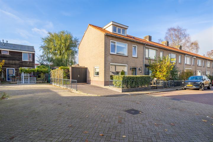Kastanjelaan 3 in Baarn foto