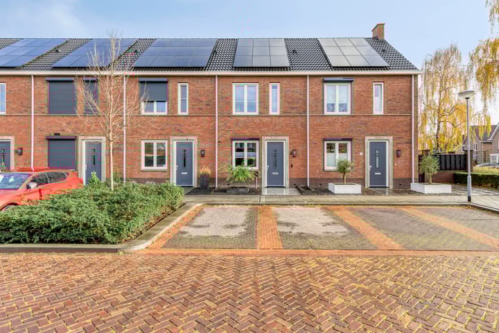 Kastanjelaan 4 in Made